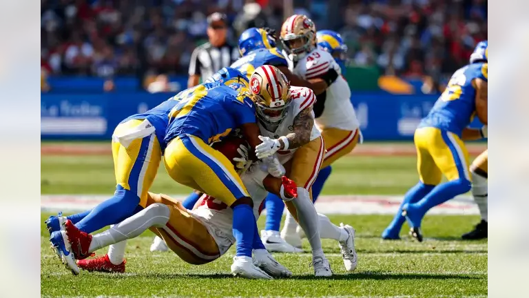 Los San Francisco 49ers vencen 27-7 a los Rams.