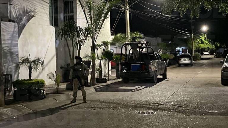 Durante la noche el martes una menor de 17 años fue atacada a balazos y murió en el hospital.