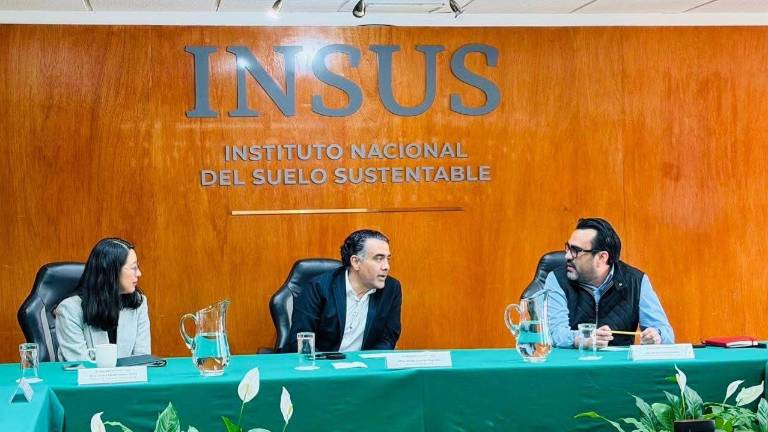 El Alcalde de Culiacán Juan de Dios Gámez Mendívil se reunió con el director del Instituto Nacional del Suelo Sustentable