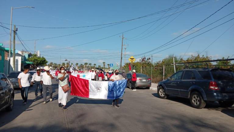 Comunidades indígenas salen a marchar en contra de la planta de amoniaco en Topolobampo