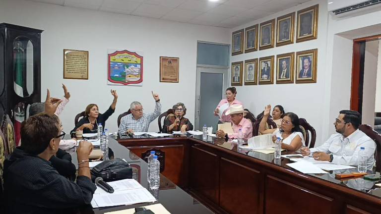 La propuesta de crear una Dirección de Educación en el Ayuntamiento de Escuinapa generó división en el Cabildo durante la primera sesión ordinaria de marzo.