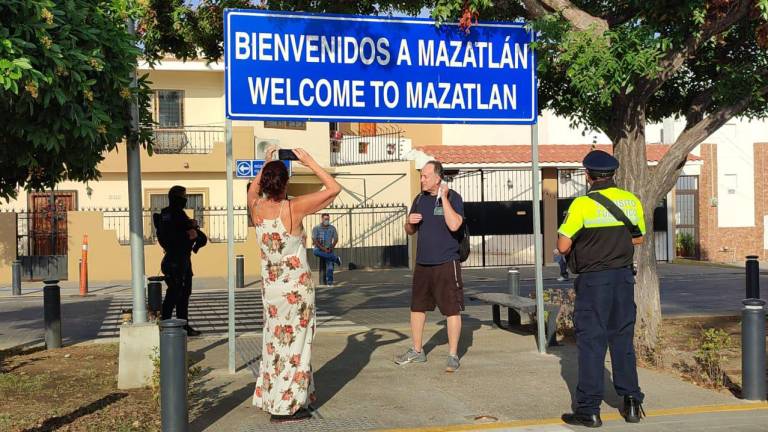 Cuén dice que se ‘radicalizan’ acciones sanitarias en cruceros turísticos para evitar contagios en Mazatlán