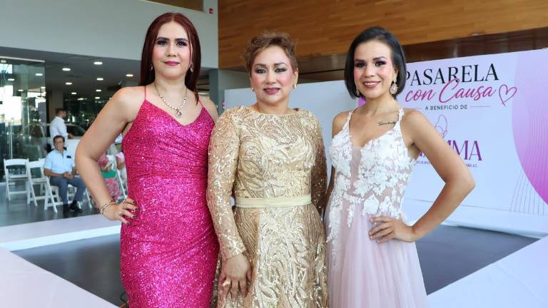 Anabelle Guerrero, Gabriela Gil y Cecilia Cobarruvias.