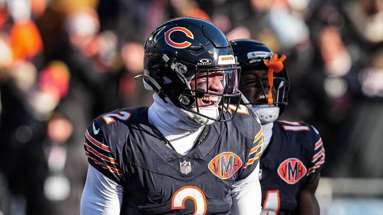 Bills adquieren a DJ Moore y refuerzan su cuerpo de receptores.