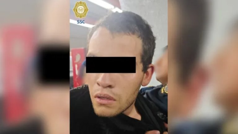 Un hombre de 26 años fue detenido en la CDMX tras apuñalar a cuatro personas en el Metro Tacubaya.