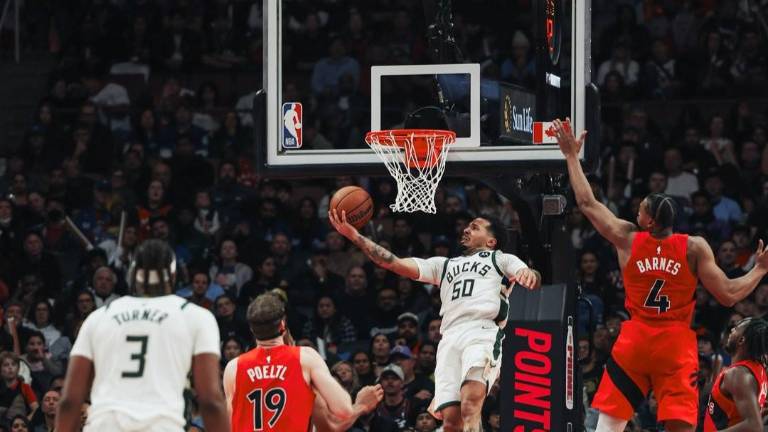 Cole Anthony aportó 23 puntos.