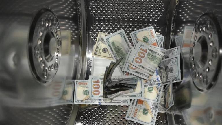 El abogado Héctor Alejandro Páez podría ser sentenciado hasta a 20 años de prisión y una multa de 500 mil dólares por lavado de dinero.