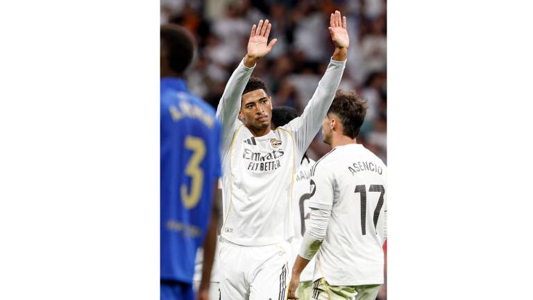 Real Madrid derrota 2-0 al Oviedo.