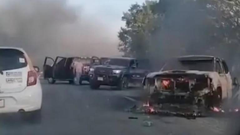 Tres horas de balacera en Chiapas; al menos 4 muertos, 11 heridos y 4 camionetas incendiadas
