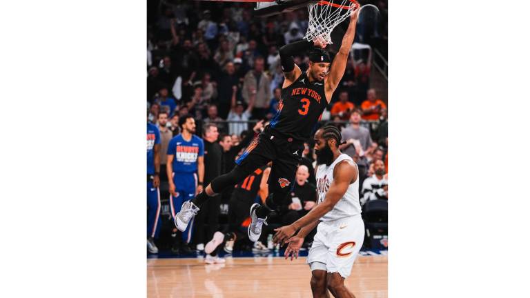 Los Knicks toman ventaja de 2-0 en la serie ante los Cavs.