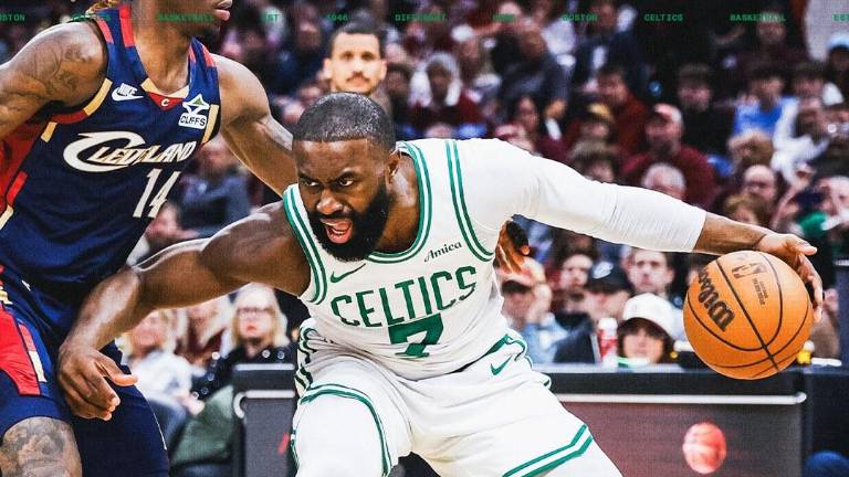 Boston barre a Cleveland con triunfo 109-98.