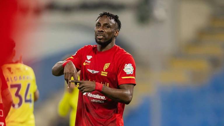 Julián Quiñones llega a 13 goles.