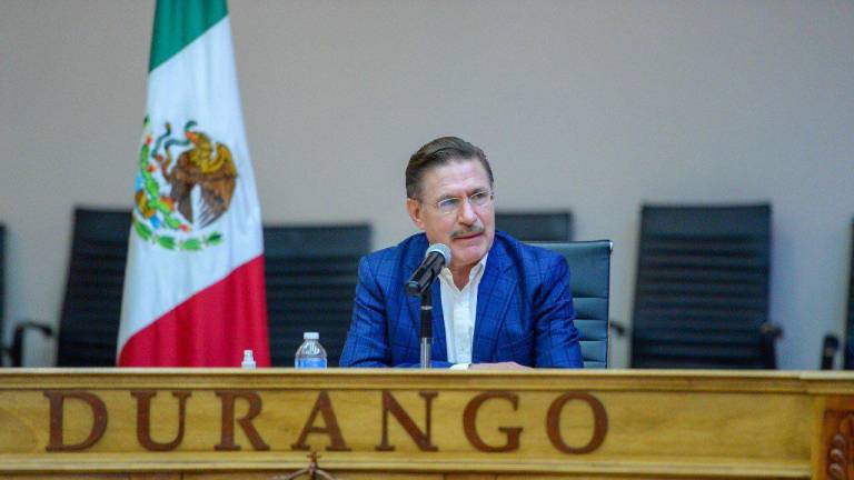 José Rosas Aispuro, ex Gobernador de Durango, es procesado por amenazas a un periodista durante su gestión.