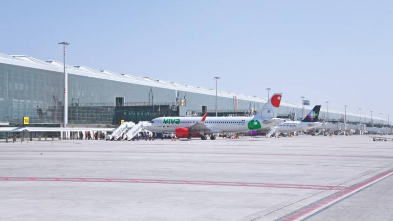 Claudia Sheinbaum señaló que los operadores de carga están conformes con el AIFA y que su Gobierno no revertirá el decreto que trasladó esas operaciones desde el AICM.