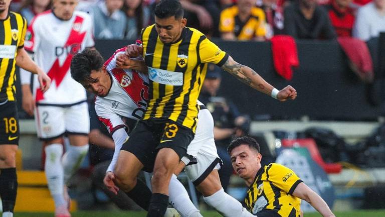 Orbelín Pineda no pudo evitar la derrota de su equipo.