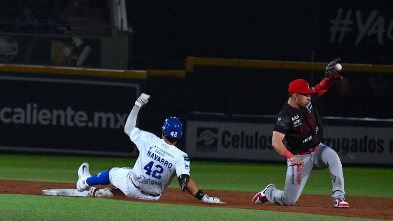 Venados pega primero en la serie.