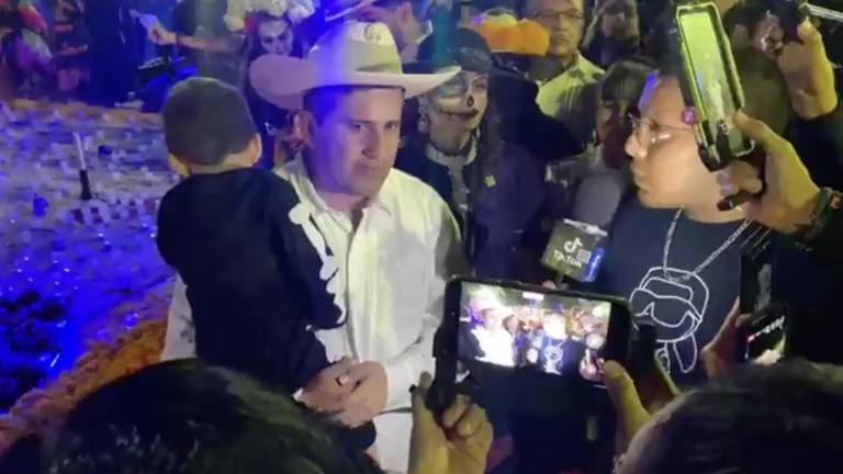 Carlos Manzo murió rodeado de amor, tuvo la fortuna de abrazar a sus pequeños y de estar cerca de los suyos, eso ha conmovido.