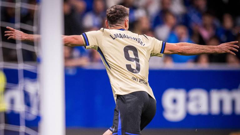 Robert Lewandowski anotó el gol que marcó la diferente en favor del Barcelona ante el Oviedo.