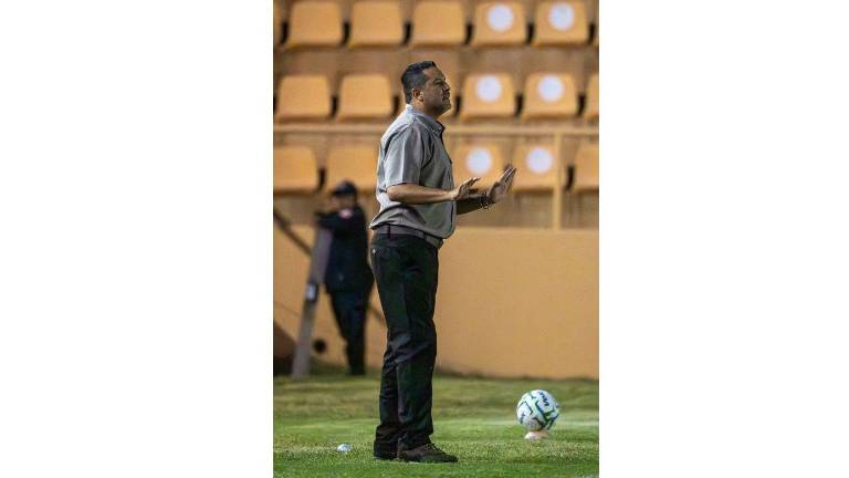 Aunque elogió la intensidad y el orden táctico de su equipo, el estratega pidió mesura al asegurar que el torneo apenas comienza.