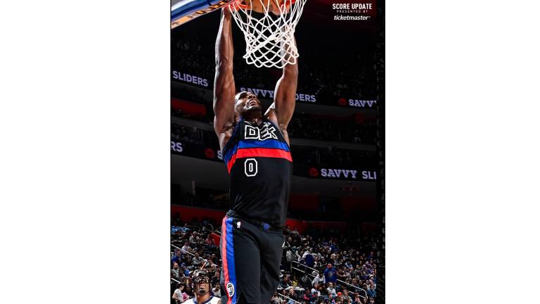 Jalen Duren encestó 30 puntos.