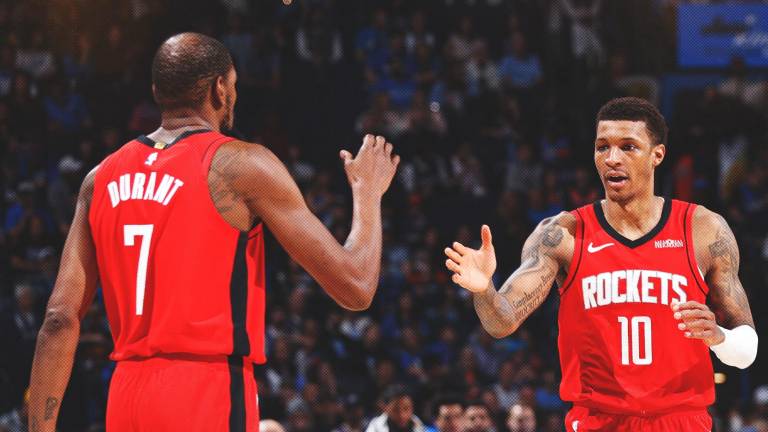 Rockets vence a un diezmado Thunder.