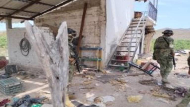 Militares y marinos mantienen vigilancia en la zona sur tras el hallazgo de laboratorios y refugios.