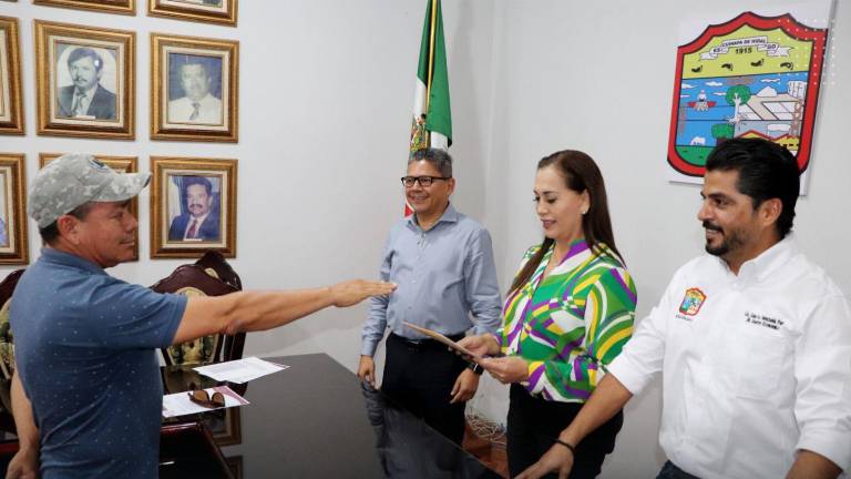 La Alcaldesa Blanca Estela García Sánchez exhortó al funcionario público entrante a trabajar en beneficio del sector pesquero.