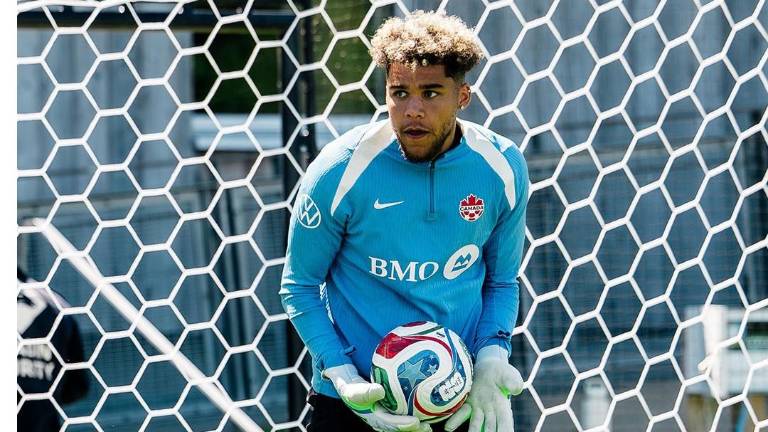 Canadá busca aercarse a la calificación.