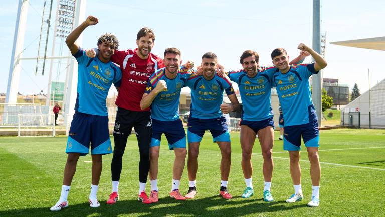 España jugará ante Perú en Puebla.