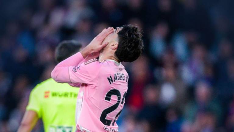 El Oviedo cae 4-2 ante el Levante.