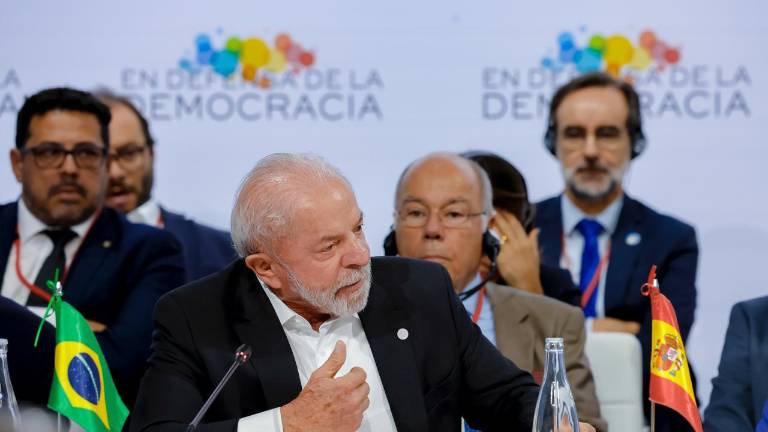 Lula da Silva, Presidente de Brasil, inició un tratamiento de radioterapia para curarse un cáncer de piel.