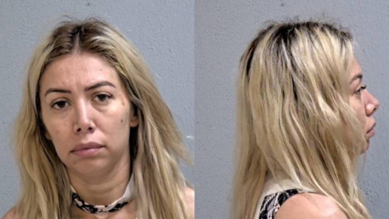Denisse Ahumada Martínez fue detenida en posesión de casi 42 kilos de cocaína, en Falfurrias, Texas.