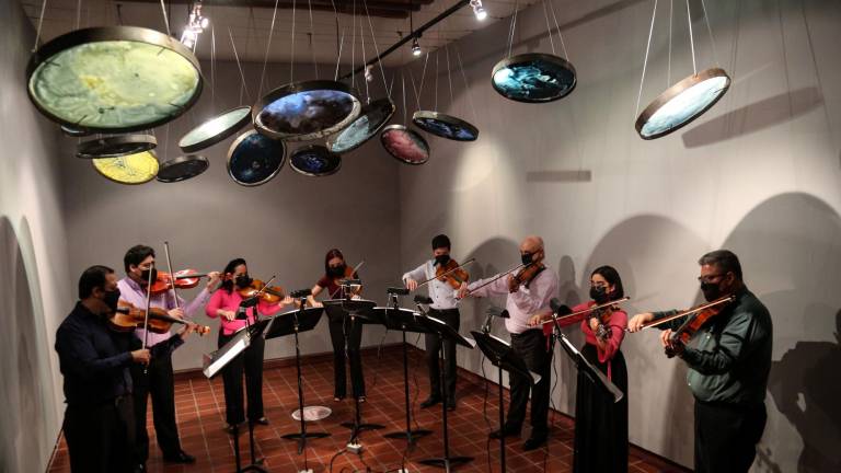Ensambles de cuerdas de la OSSLA participan en el concierto Virtuosos y Virtuales.