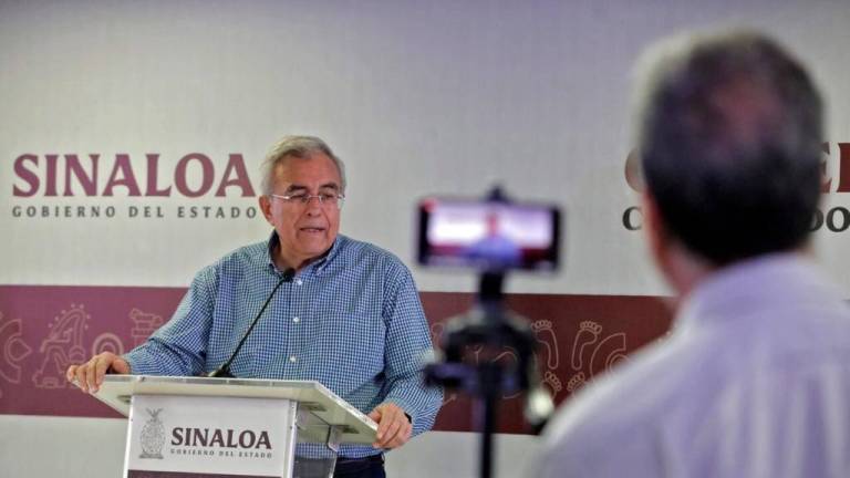 Cada lunes, el Gobernador Rubén Rocha Moya y funcionarios participan en la conferencia de prensa “La Semanera”, donde exponen sobre diversos temas de la administración estatal.