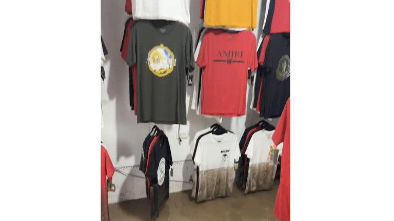 Comercios del Centro de Culiacán registraron pérdidas por inundaciones tras las fuertes lluvias del pasado viernes.