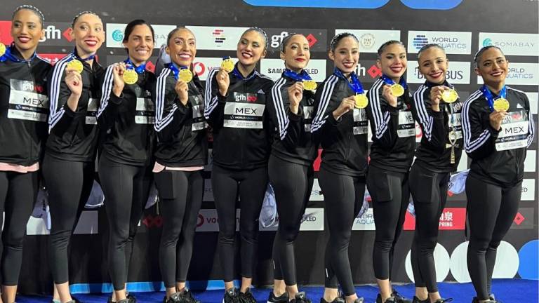 México gana el oro en la prueba de equipo técnico.