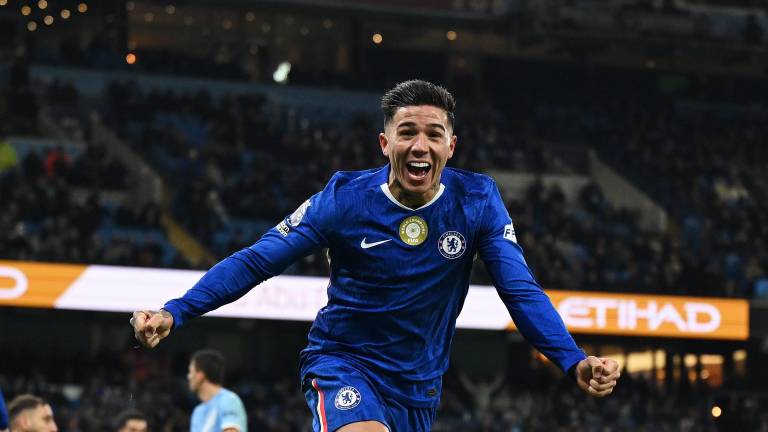 Enzo Fernández festeja el gol del empate.