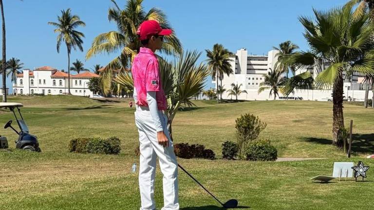 El evento reúne a cerca de 100 golfistas infantiles y juveniles de la región.