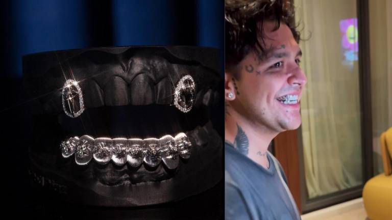 Christian Nodal muestra su costosa dentadura hecha con diamantes.
