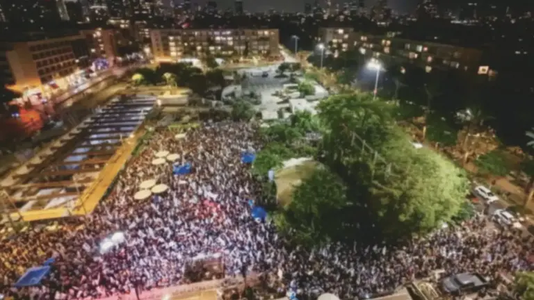 El sábado protestaron contra Netanyahu.
