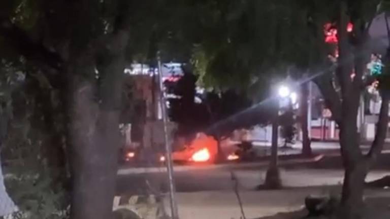 Reportan bloqueos la noche de este jueves en diversos sectores de Culiacán.