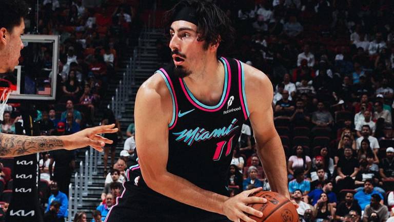 Jaime Jáquez Jr. fue elemento clave para el triunfo del Heat.
