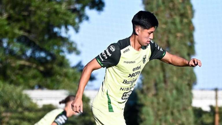 Bolivia enfrenta a Surinam en Monterrey.