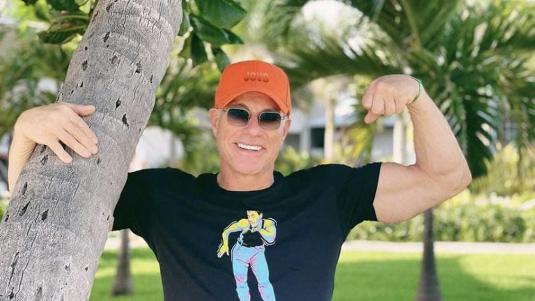 Jean-Cleaude Van Damme protagoniza El último mercenario, la nueva película de Netflix.