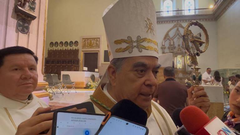 El Obispo de Culiacán hizo un llamado general a la sociedad a vivir estos días con responsabilidad.