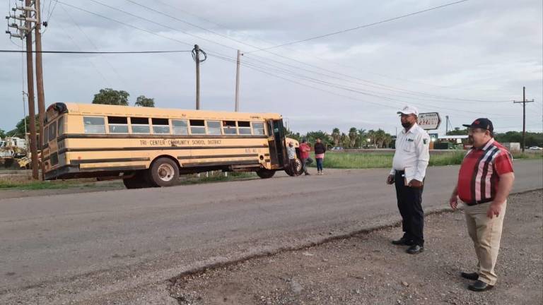 Operativo de vigilancia del transporte de personal en campos agrícolas de Culiacán.