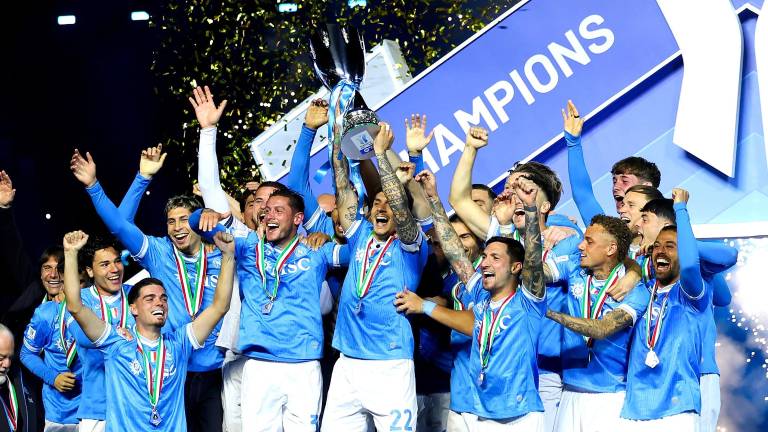 El Nápoles se consagró campeón de la Supercopa de Italia.
