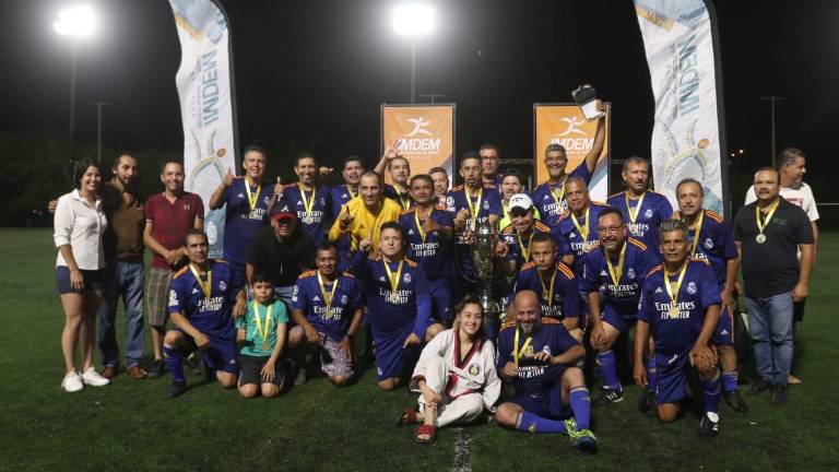 El equipo del Muralla se proclamó como campeón de la Liga Golden Máster.