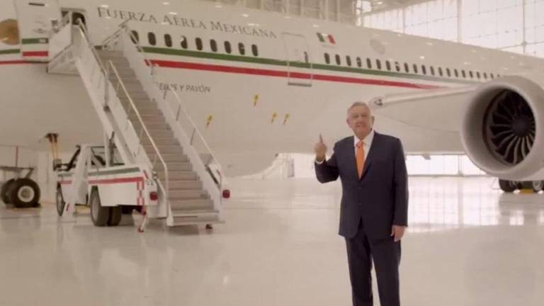 El Gobierno de México vendió el avión presidencial TP-01 Boeing 787-8 “José María Morelos y Pavón”, a la República de Tayikistán, en mil 658 millones 684 mil 400 pesos.