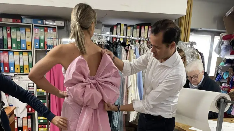 Andrés Romo expondría algunos de sus modelos en el Palacio Municipal de Escuinapa.